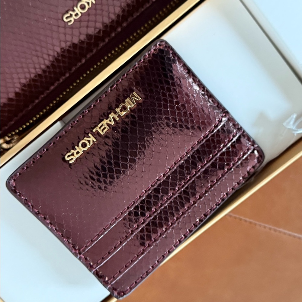 Michael Kors Purse Wallet Set in Deep Burgundy Giftable NIB Rouge MSRP $548 - Picture 5 of 9